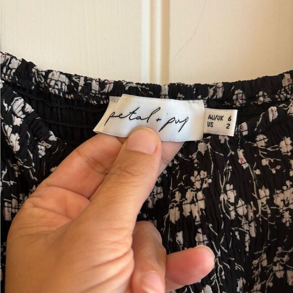 Petal & Pup midi Ruched floral dress with bell sleeves - Picture 5 of 13